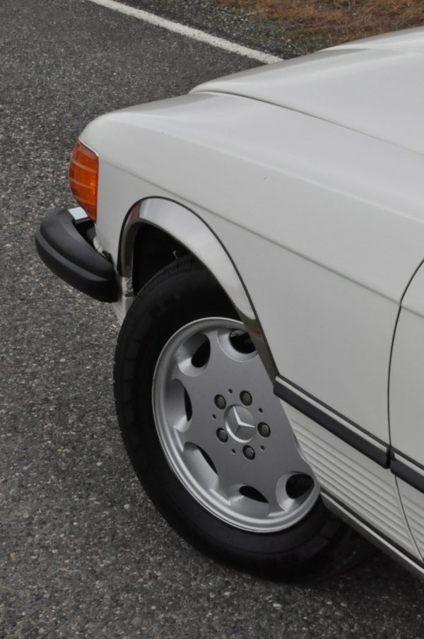 280 MB W107 white lf chrom