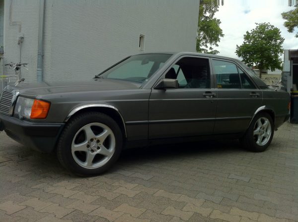 chrome mercedes 190